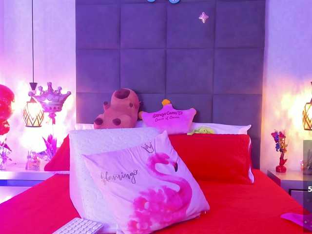 ChloeMontes's BongaCams show and profile