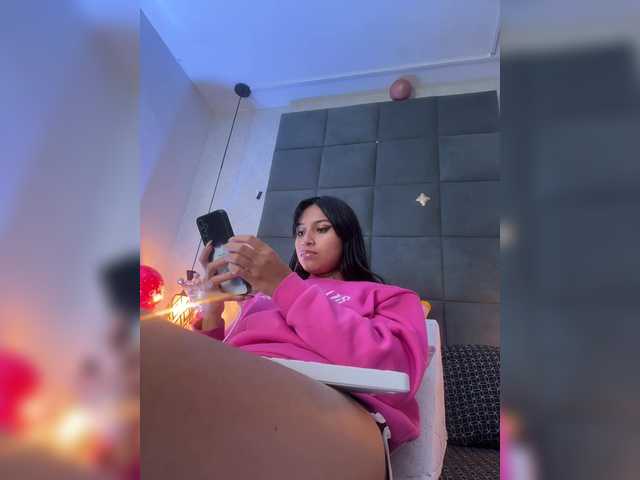 ChloeMontes's BongaCams show and profile