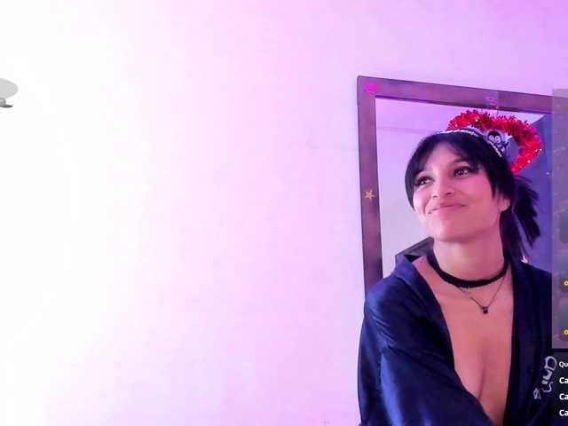 ChloeMontes's BongaCams show and profile