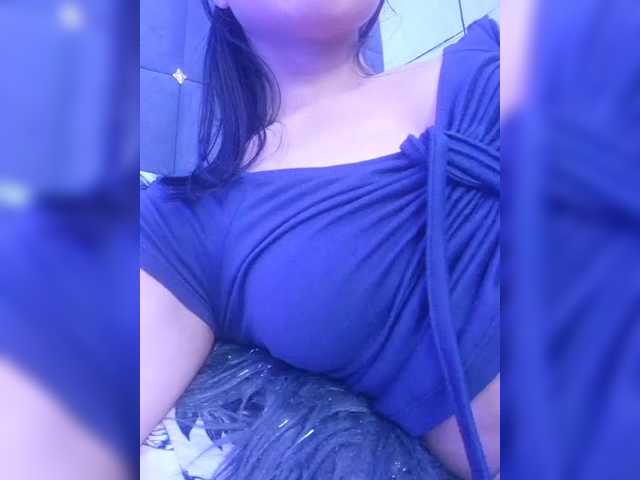 ChloeMontes's BongaCams show and profile