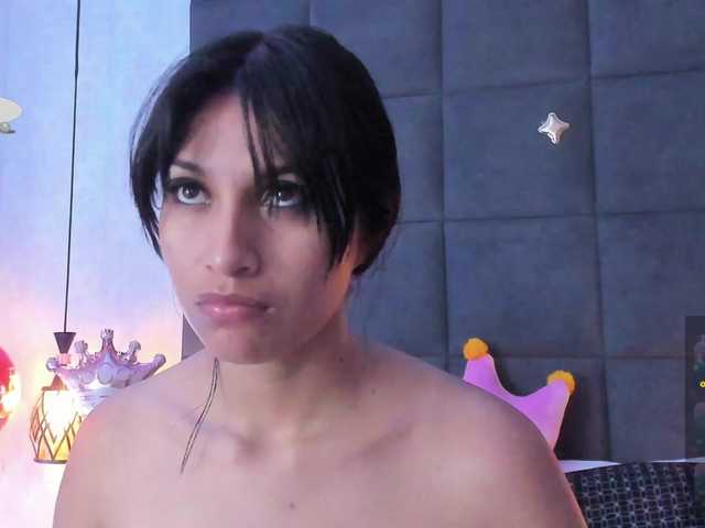 ChloeMontes's BongaCams show and profile