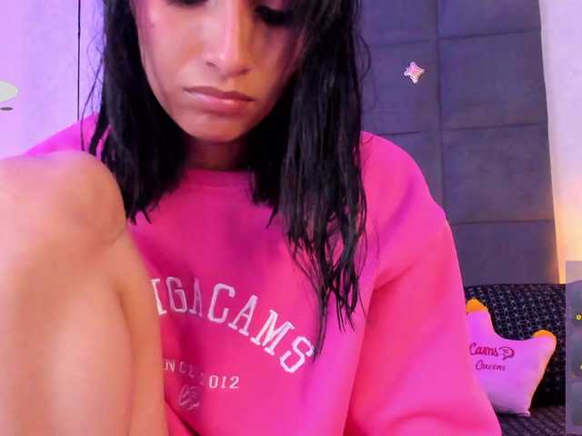 ChloeMontes's BongaCams show and profile