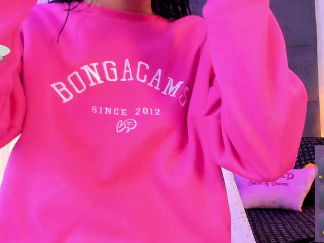 ChloeMontes's BongaCams show and profile