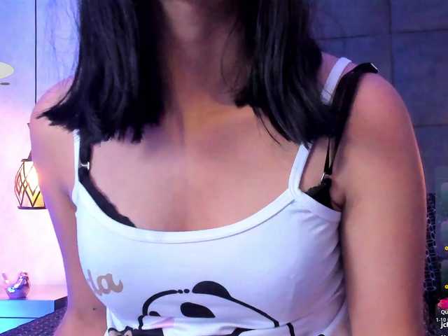 ChloeMontes's BongaCams show and profile