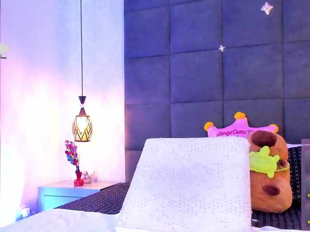 ChloeMontes's BongaCams show and profile