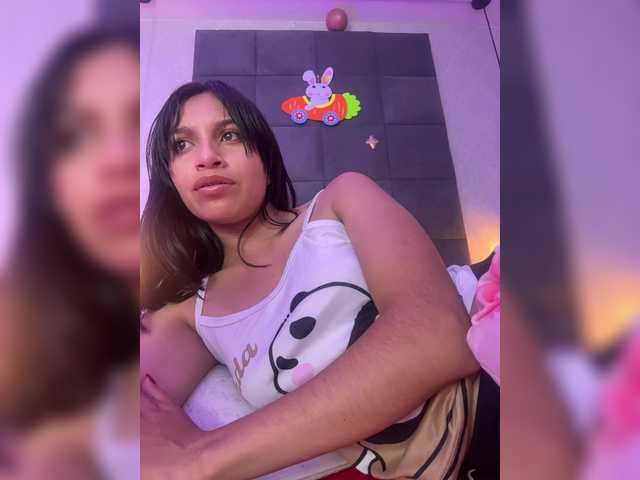 ChloeMontes's BongaCams show and profile