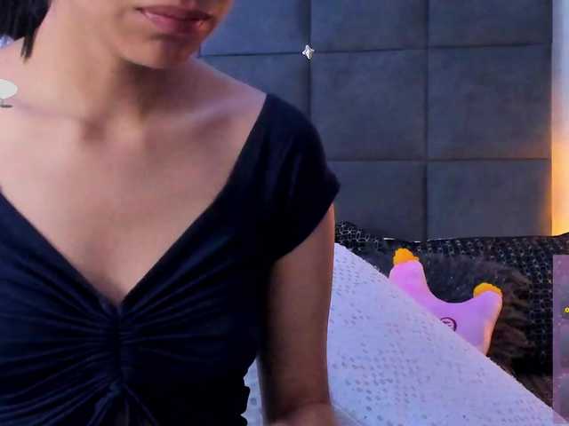 ChloeMontes's BongaCams show and profile