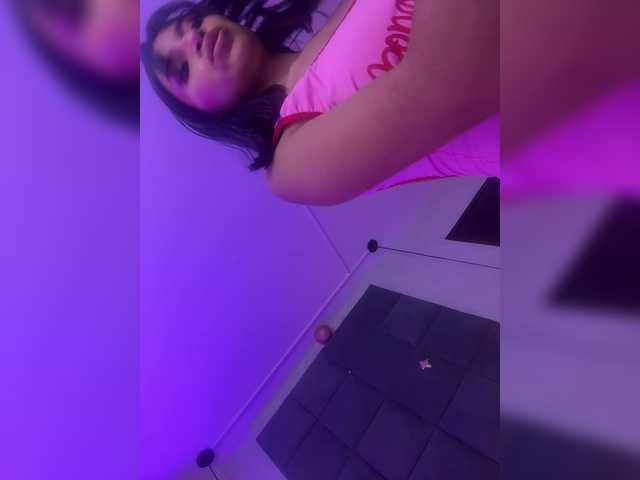 ChloeMontes's BongaCams show and profile