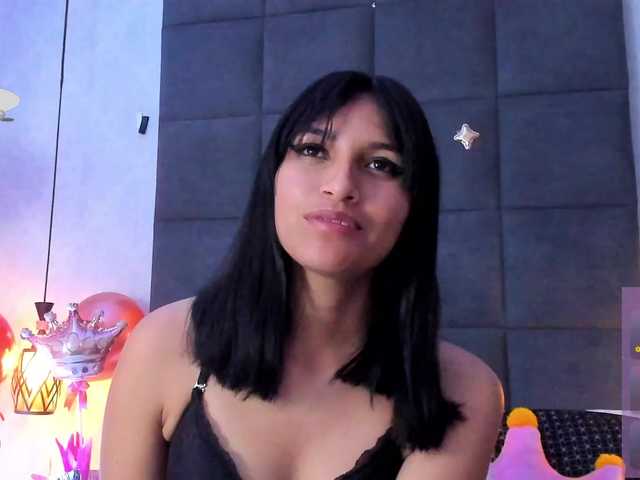 ChloeMontes's BongaCams show and profile