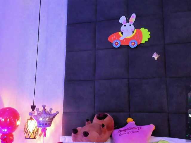 ChloeMontes's BongaCams show and profile