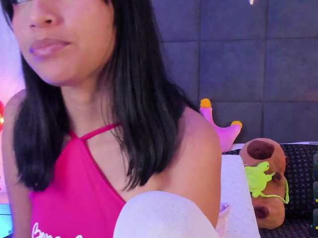 ChloeMontes's BongaCams show and profile