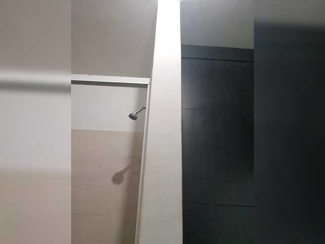 ChloeMontes's BongaCams show and profile