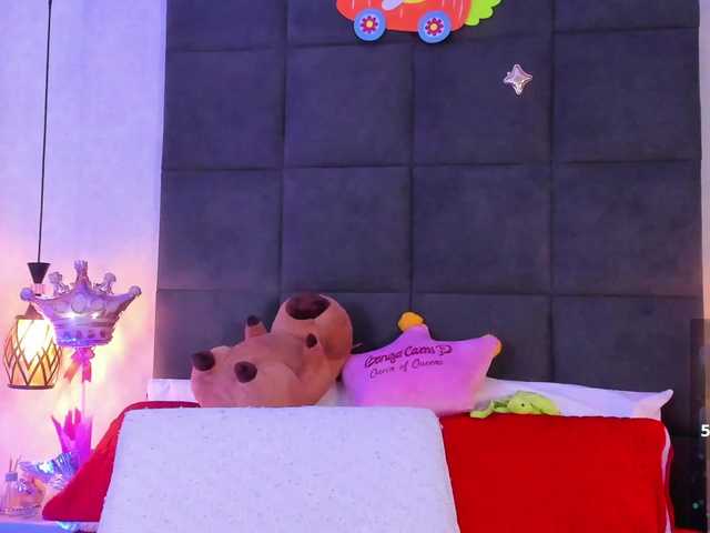 ChloeMontes's BongaCams show and profile