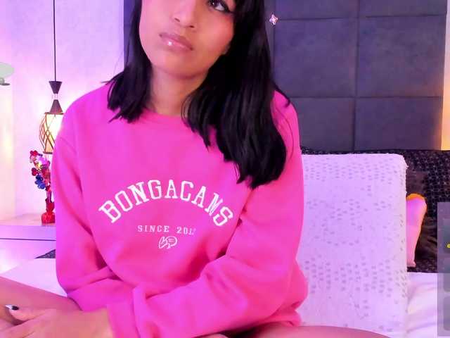 ChloeMontes's BongaCams show and profile