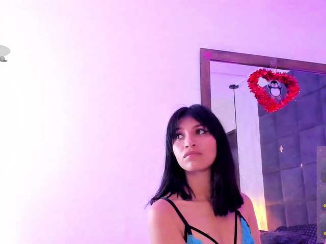 ChloeMontes's BongaCams show and profile