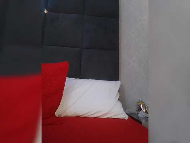 ChloeMontes's BongaCams show and profile