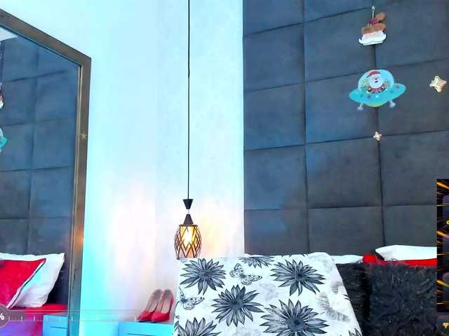 ChloeMontes's BongaCams show and profile