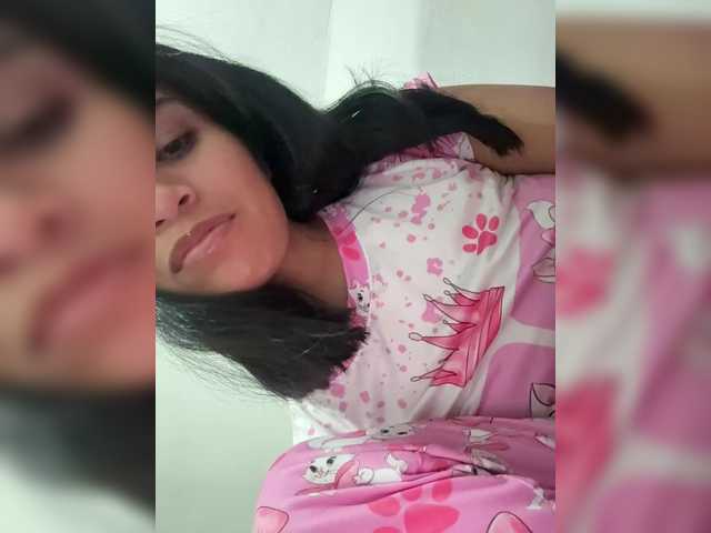 ChloeMontes's BongaCams show and profile