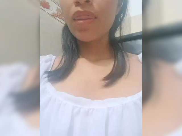 ChloeMontes's BongaCams show and profile