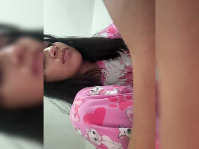 ChloeMontes's BongaCams show and profile