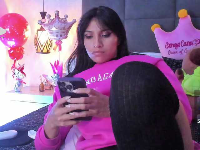 ChloeMontes's BongaCams show and profile