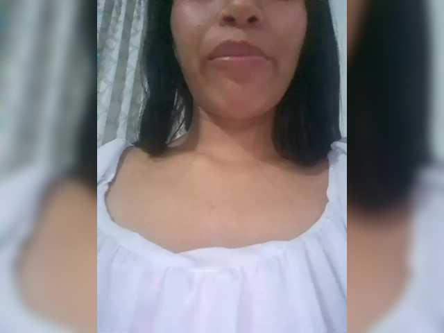 ChloeMontes's BongaCams show and profile