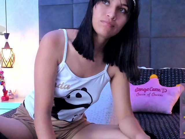 ChloeMontes's BongaCams show and profile