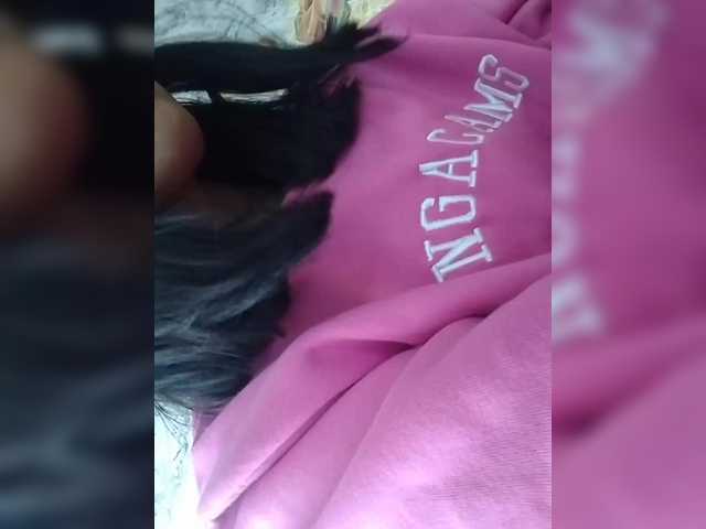 ChloeMontes's BongaCams show and profile