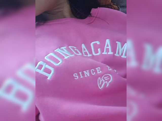 ChloeMontes's BongaCams show and profile