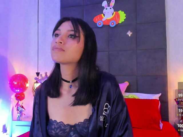 ChloeMontes's BongaCams show and profile