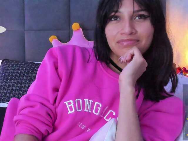 ChloeMontes's BongaCams show and profile