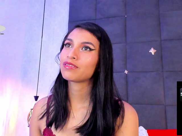 ChloeMontes's BongaCams show and profile