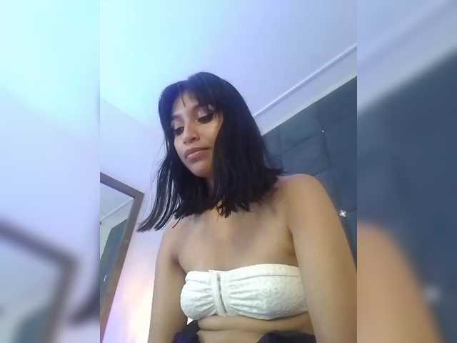 ChloeMontes's BongaCams show and profile