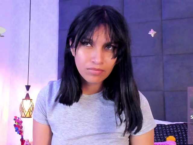 ChloeMontes's BongaCams show and profile