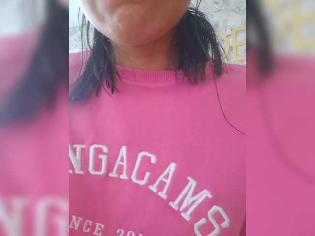 ChloeMontes's BongaCams show and profile