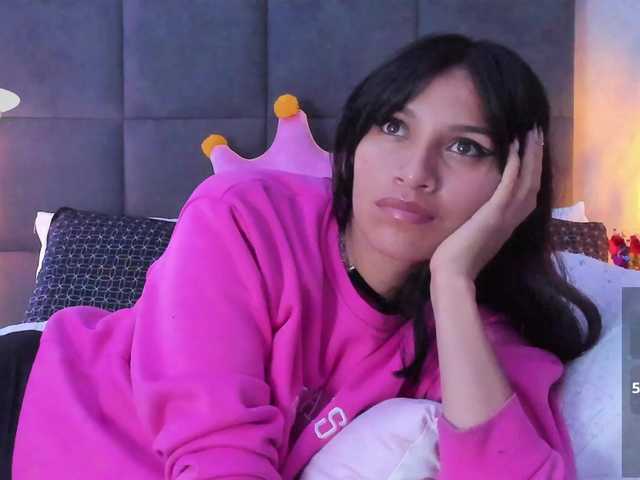 ChloeMontes's BongaCams show and profile