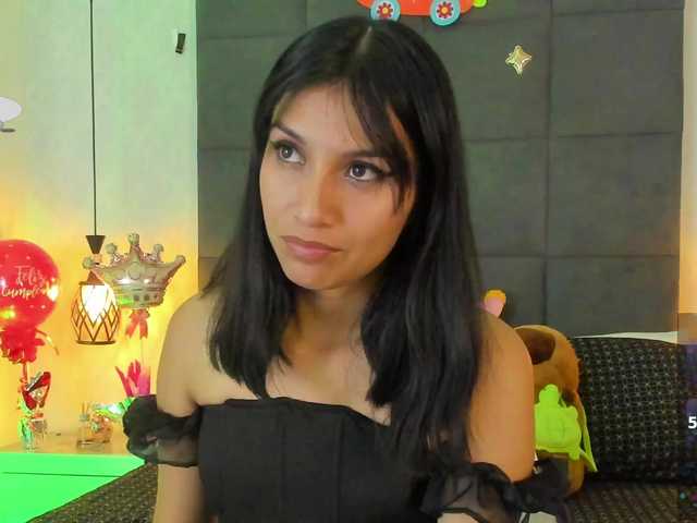 ChloeMontes's BongaCams show and profile