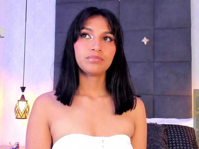 ChloeMontes's BongaCams show and profile