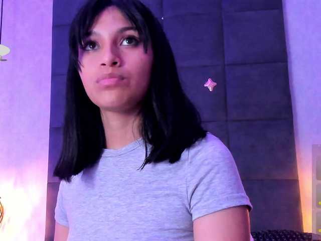 ChloeMontes's BongaCams show and profile