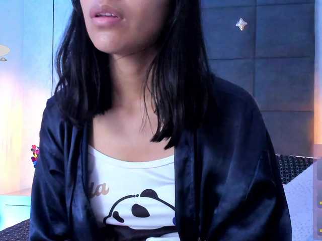 ChloeMontes's BongaCams show and profile