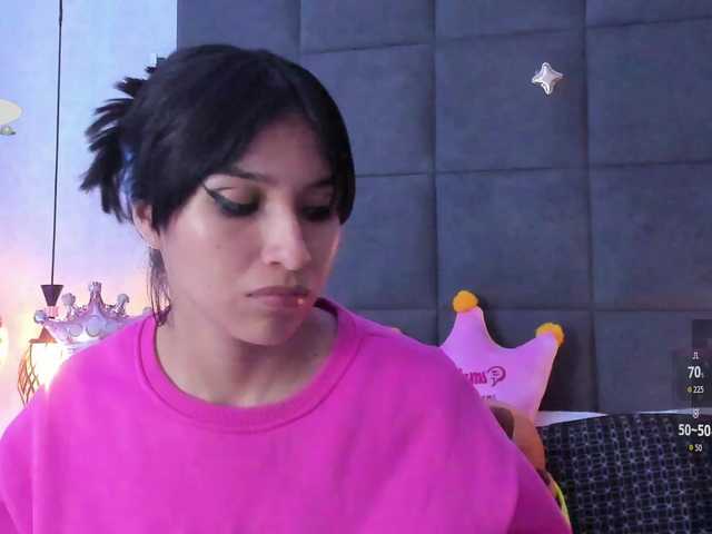 ChloeMontes's BongaCams show and profile