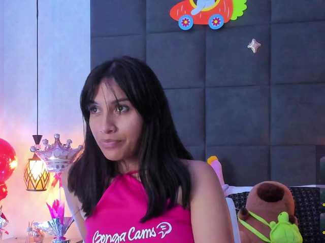 ChloeMontes's BongaCams show and profile