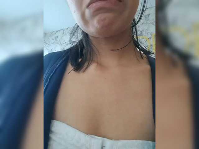 ChloeMontes's BongaCams show and profile