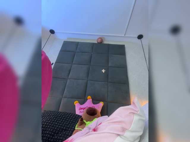 ChloeMontes's BongaCams show and profile