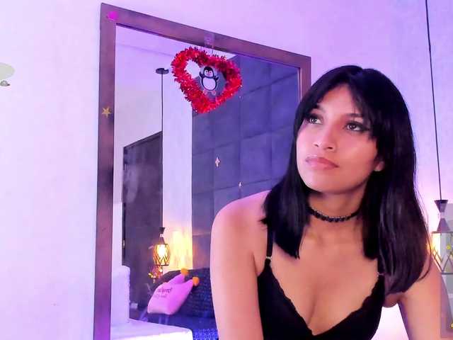 ChloeMontes's BongaCams show and profile