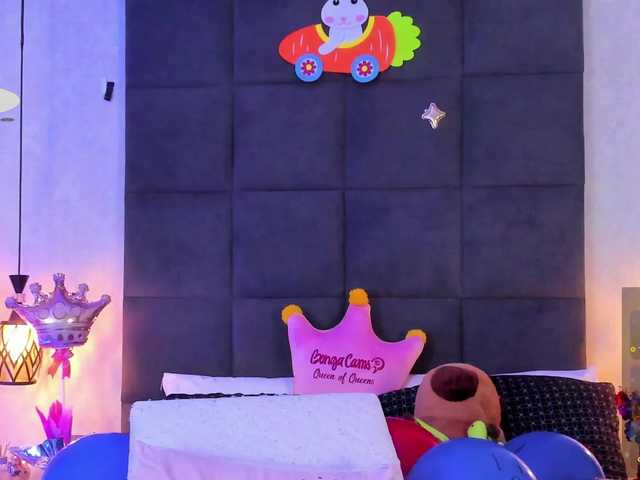 ChloeMontes's BongaCams show and profile