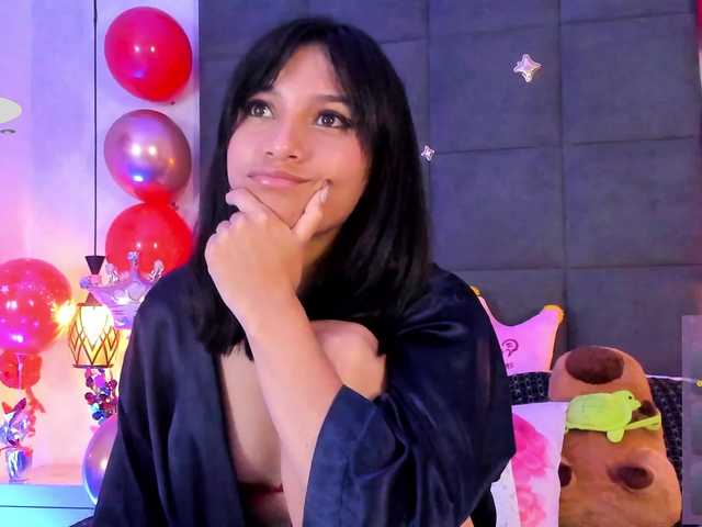 ChloeMontes's BongaCams show and profile