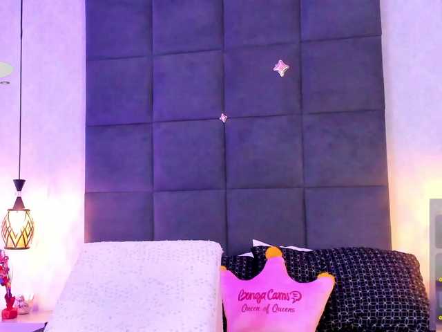 ChloeMontes's BongaCams show and profile