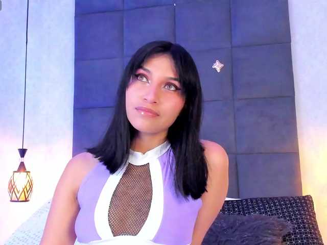 ChloeMontes's BongaCams show and profile