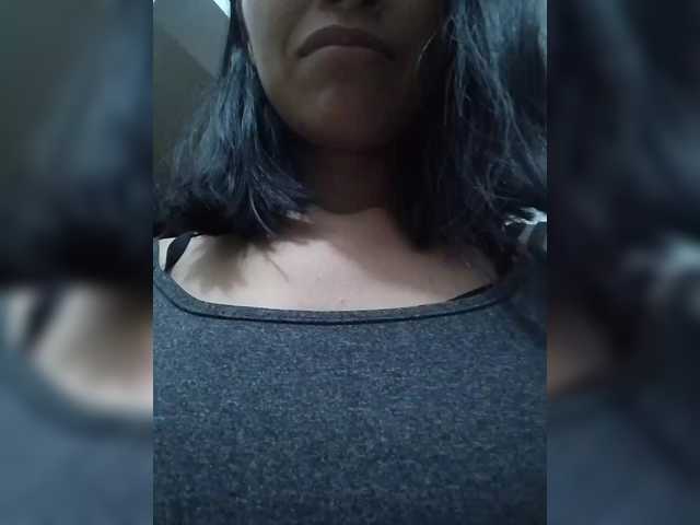 ChloeMontes's BongaCams show and profile